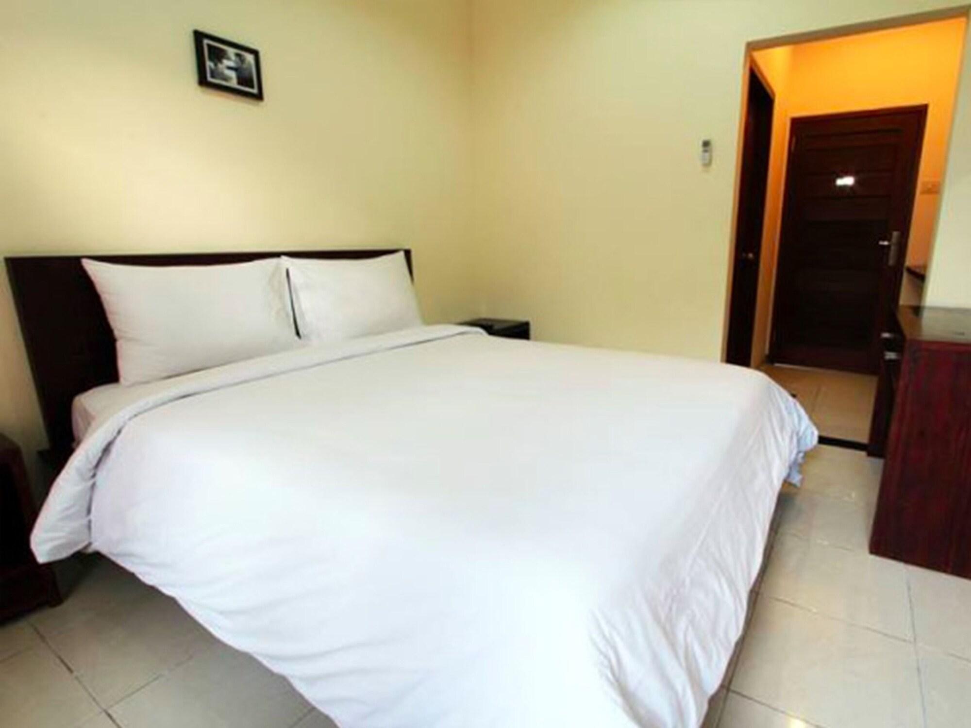 Surya Inn Кута Екстериор снимка