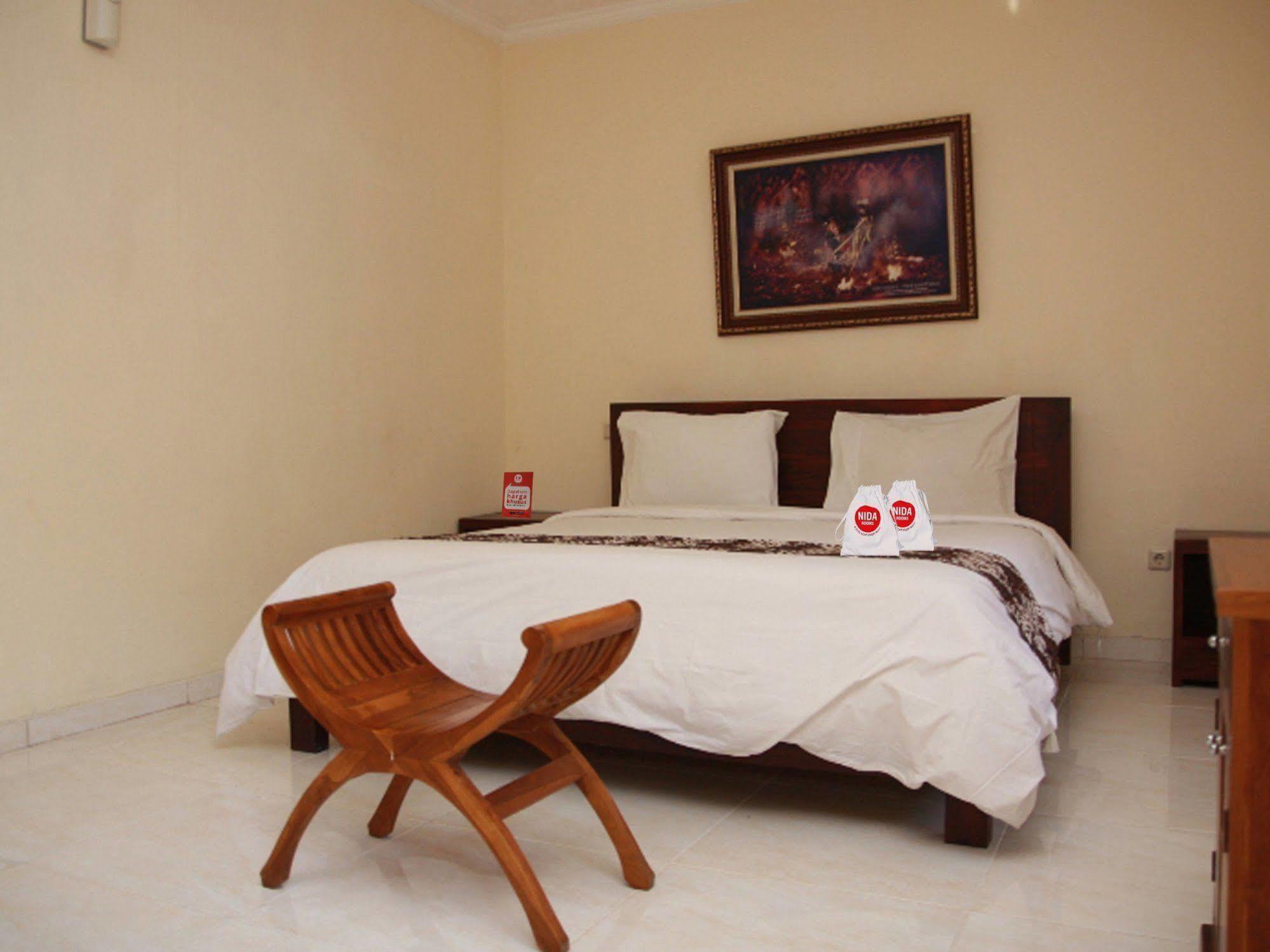Surya Inn Кута Екстериор снимка