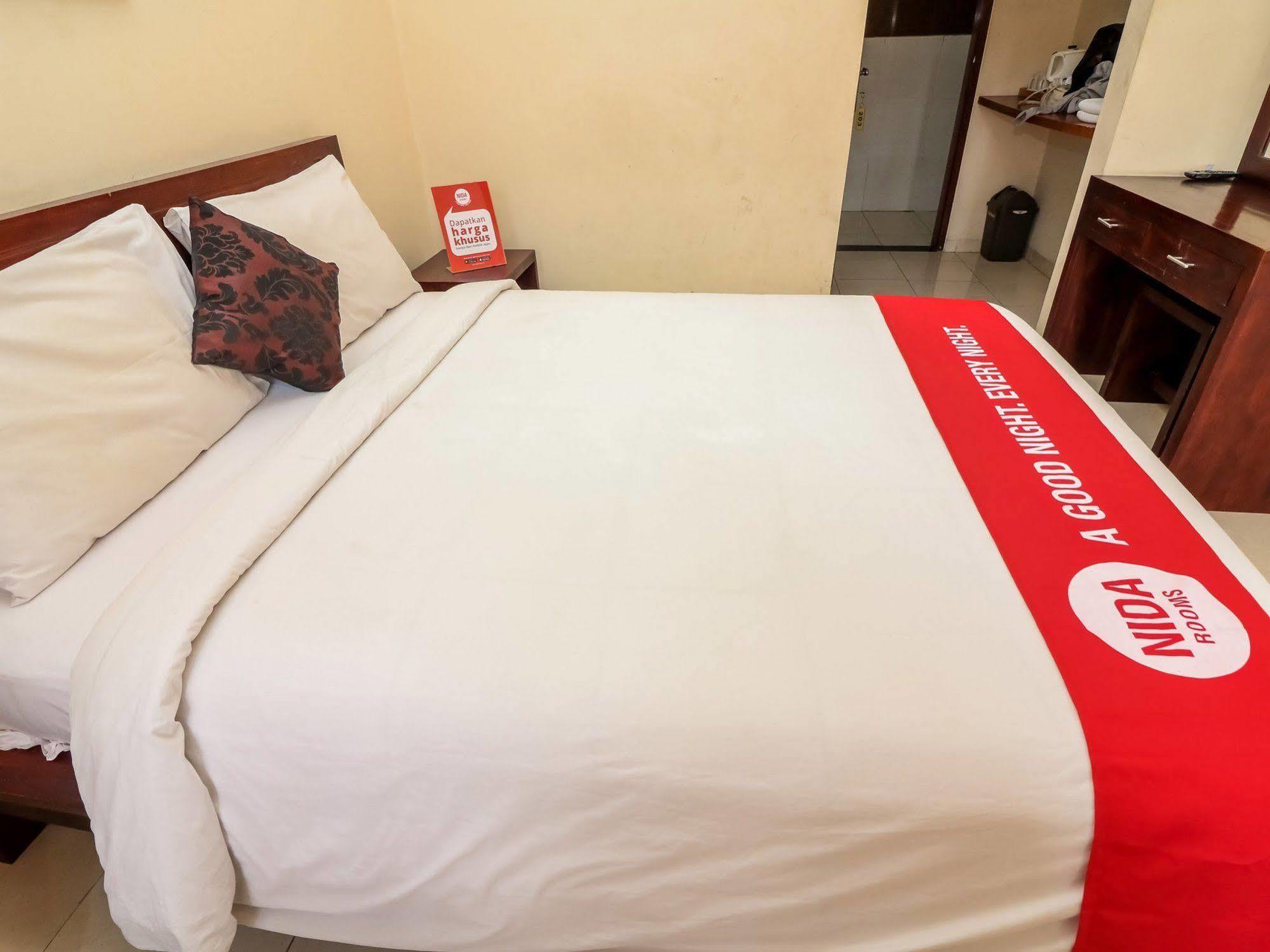 Surya Inn Кута Екстериор снимка