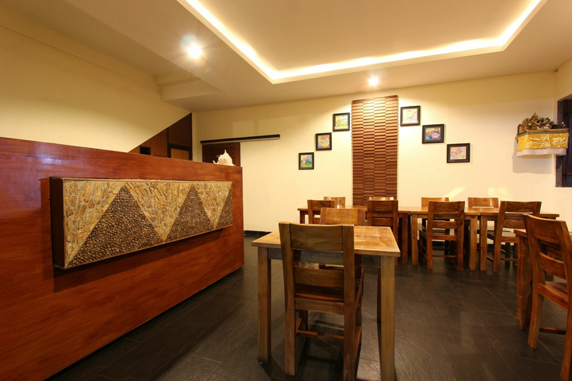 Surya Inn Кута Екстериор снимка